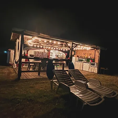Campsite караван-сарай *